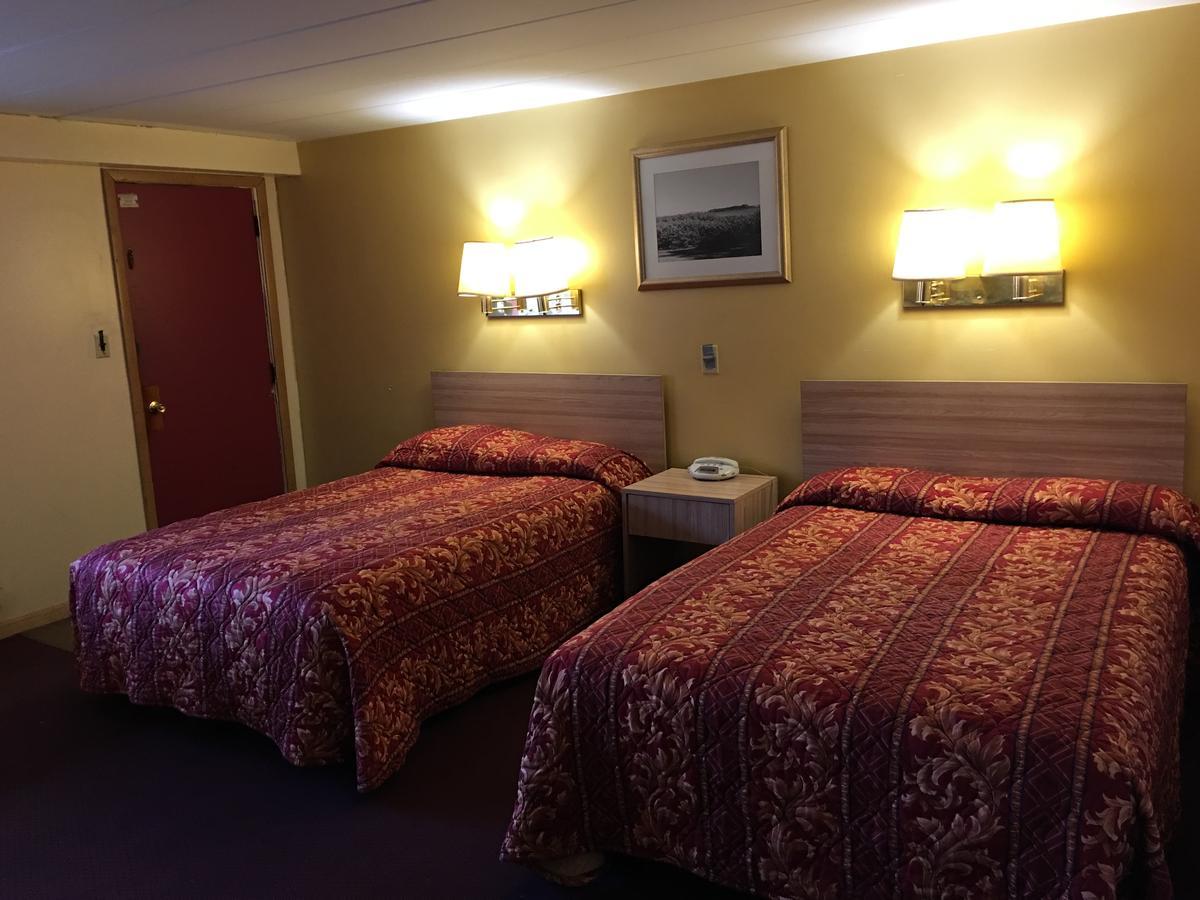 Holiday Motel Waynesburg Экстерьер фото